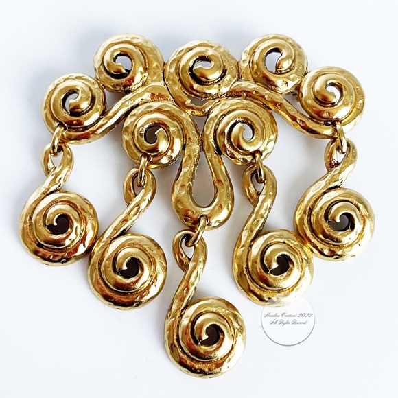 Alfred Sung Brooch Pin Etruscan Style Gold Metal Dangles Vintage - Picture 1 of 8